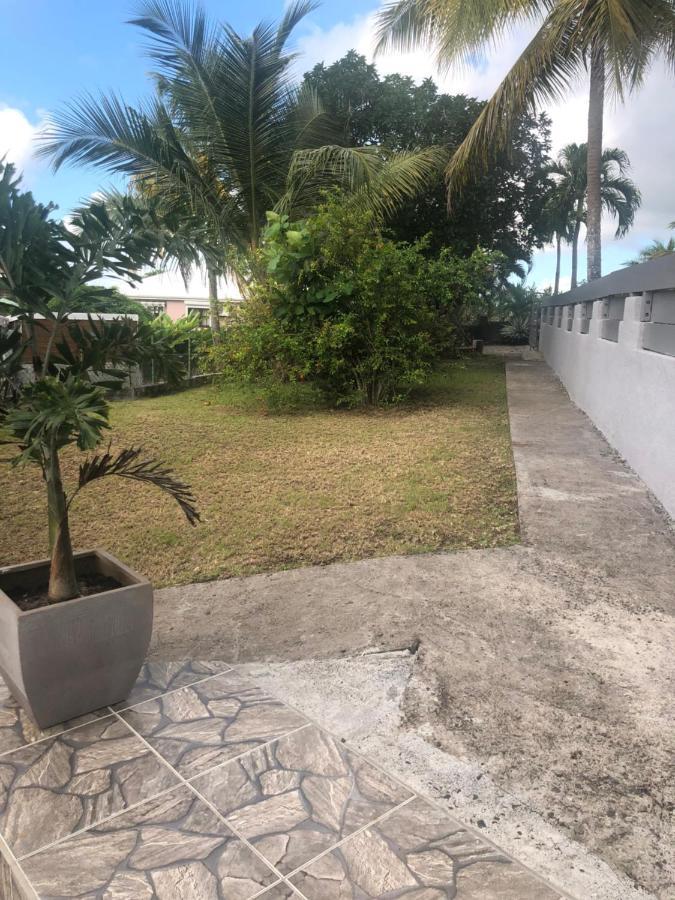 Villa Seo Avec Jacuzzi Proche De La Plage Sainte-Anne  Exteriér fotografie
